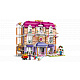 LEGO® Friends 42704 Grandhotel v mestečku Heartlake