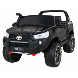 Vozidlo Toyota Hilux Black Vozidlo Toyota Hilux Black